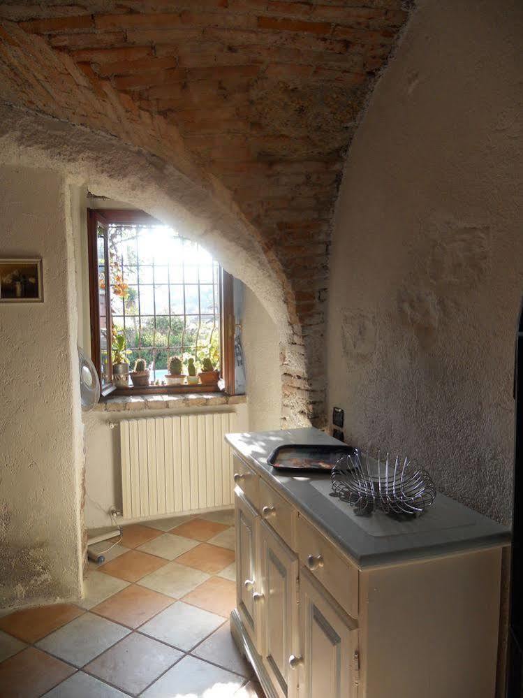 B&B Renzano Bedrooms Salò Εξωτερικό φωτογραφία